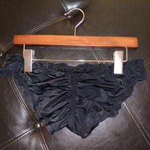Victoria's Secret Swim - Ruched black swim bottoms Victoria's Secret Swim - Ruched black swim bottoms